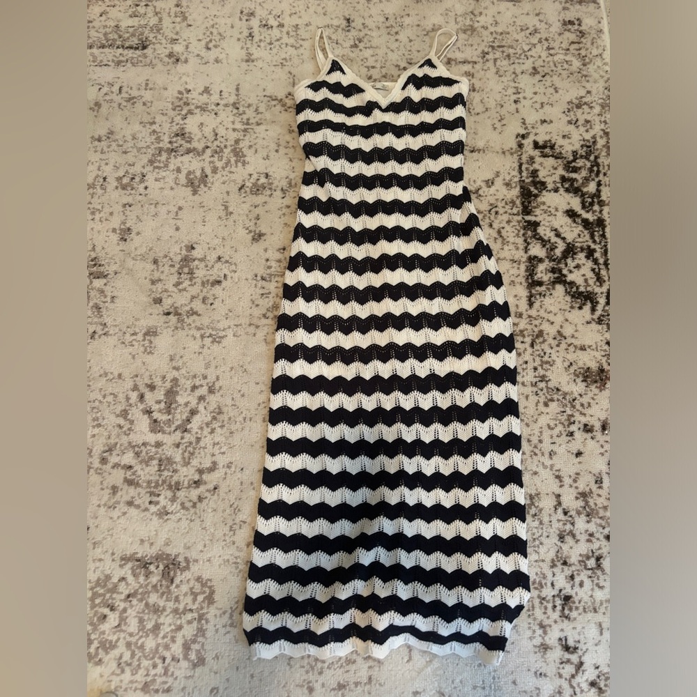 Hollister Fully Lined crochet dress - midi